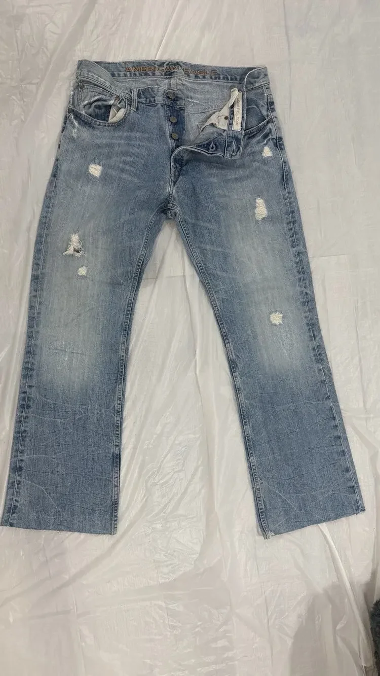 American Eagle Jeans Mens 34x34 Light Wash Boot Cut No Hem Button Fly